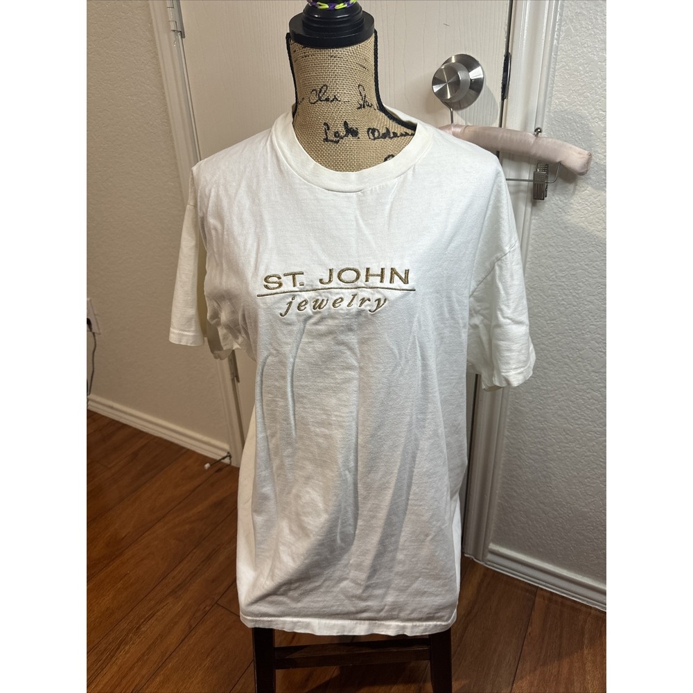 St John Large Unisex White T Shirt Cotton EUC